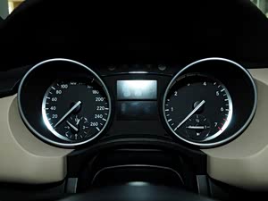 R2011 R350L 4MATIC
