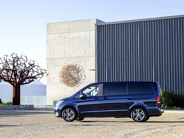 奔馳奔馳(進(jìn)口)奔馳V級(jí)2015款 基本型