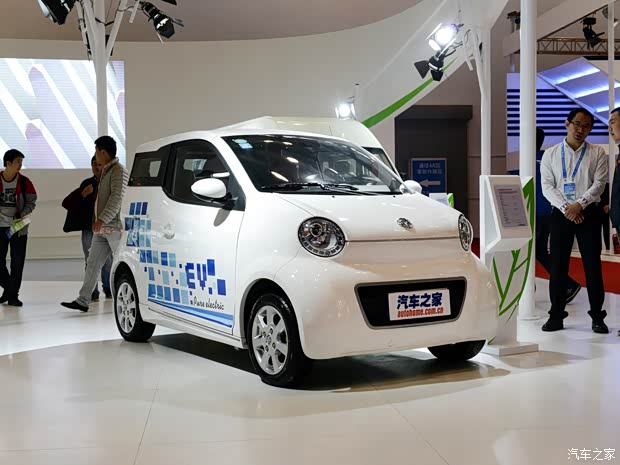 东风乘用车 风神E30L 2013款 基本型 东风乘用车 风神E30L 2013款 基本型