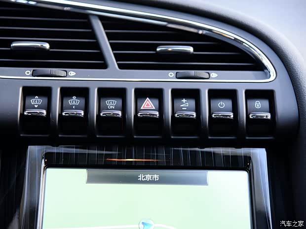 东风标致 标致3008 2015款 1.6THP 自动至尚版 东风标致 标致3008 2015款 1.6THP 自动至尚版