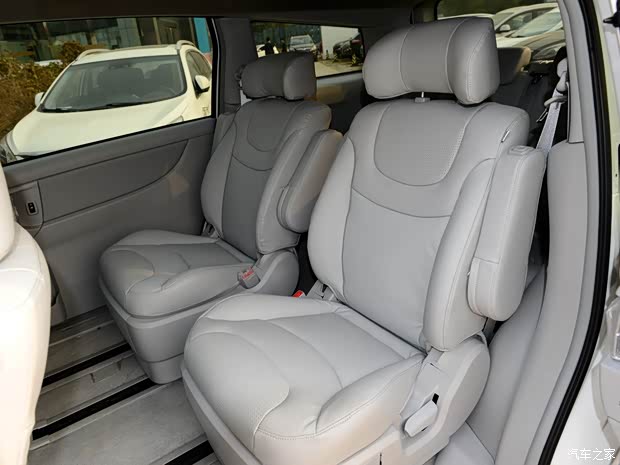 东风裕隆 大7 MPV 2015款 2.0T 精英型