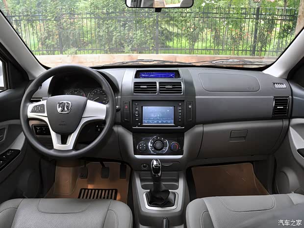 北京汽车 北汽威旺M20 2014款 1.5L超豪华型BJ415B