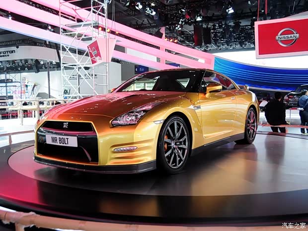 日產(chǎn)(進口) 日產(chǎn)GT-R 2015款 3.8T 動感酷黑內(nèi)飾版