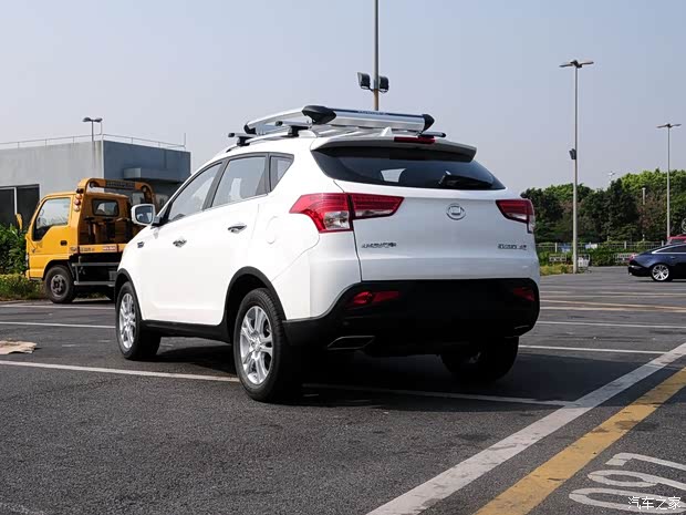 华泰汽车 新圣达菲 2015款 1.5T 自动两驱汽油豪华型