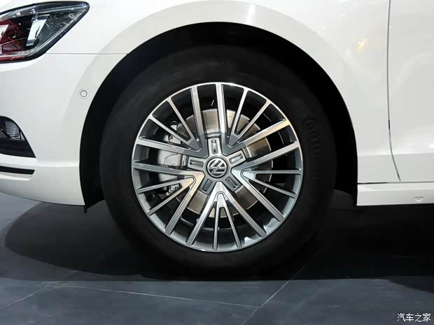 上海大众 凌渡 2015款 1.8TSI DSG豪华版 上海大众 凌渡 2015款 1.8TSI DSG豪华版