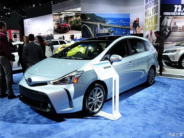 丰田(进口) 普锐斯(海外) 2015款 V 丰田(进口) 普锐斯(海外) 2015款 V