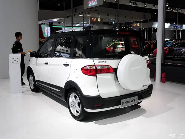 长安汽车 欧力威 2015款 X6 1.4L 手动尊享型 长安汽车 欧力威 2015款 X6 1.4L 手动尊享型