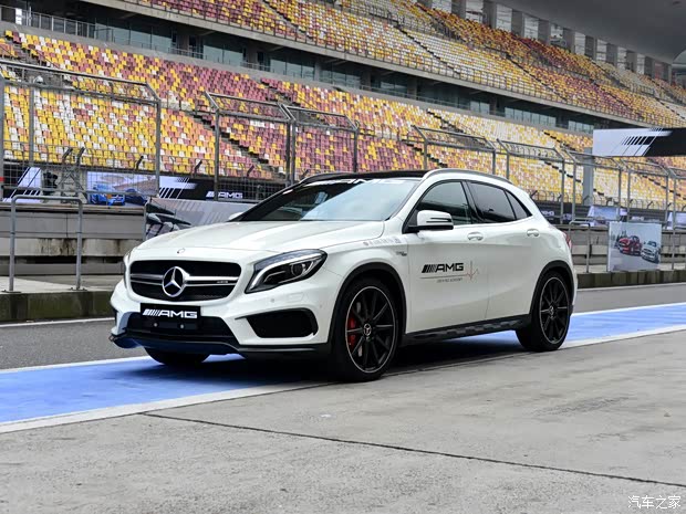奔驰-AMG 奔驰GLA级AMG 2015款 GLA 45 AMG 4MATIC