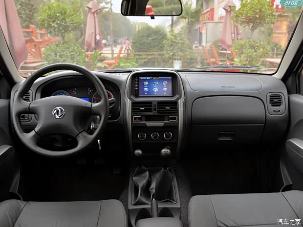 郑州日产 锐骐皮卡 2015款 新一代 3.0T柴油四驱豪华型ZD30D13