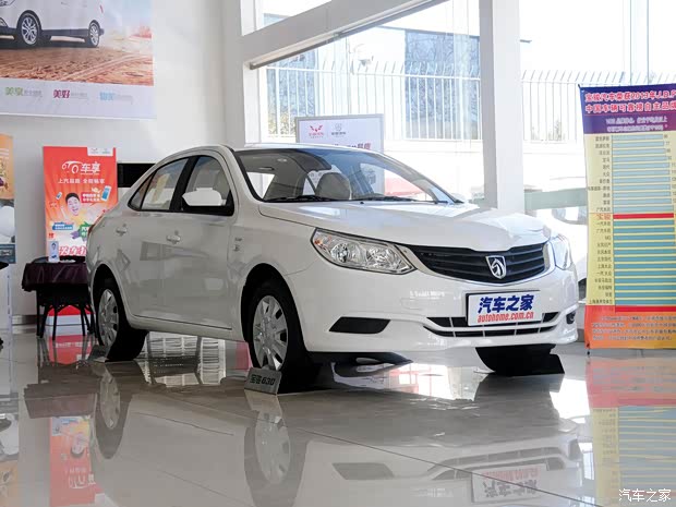 上汽通用五菱 宝骏630 2014款 1.5L 手动标准型