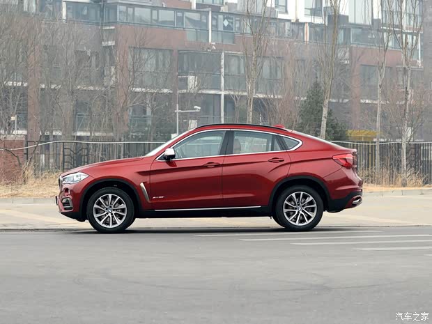寶馬(進(jìn)口) 寶馬X6 2015款 xDrive35i 尊享型