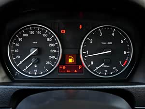 ����X1 2013�� sDrive18i ������