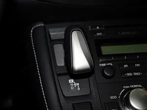 雷克萨斯CT 2014款 CT200h 精英版 单色