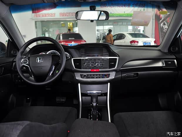 广汽本田 雅阁 2014款 2.0L LX 舒适版 广汽本田 雅阁 2014款 2.0L LX 舒适版