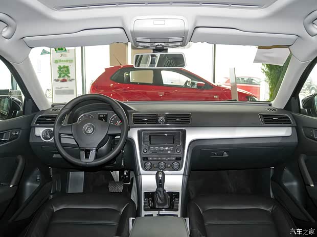 大众上海大众帕萨特2014款 1.8TSI DSG尊荣版