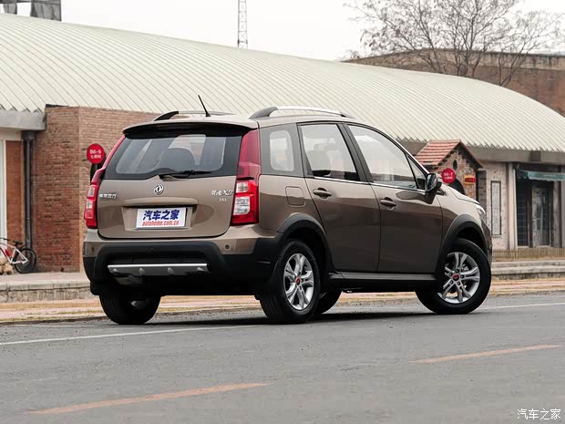 东风风行东风风行景逸X32014款 1.5L 手动尊贵型