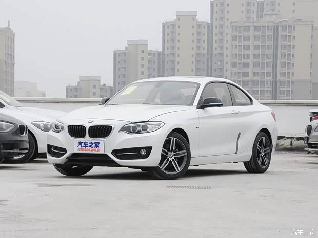 寶馬(進(jìn)口) 寶馬2系 2014款 220i 運(yùn)動(dòng)設(shè)計(jì)套裝