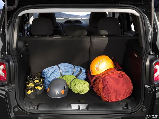 JeepJeepRenegade2015款 基本型