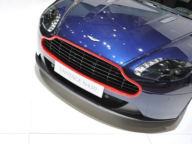 阿斯頓·馬丁阿斯頓·馬丁V8 Vantage2015款 4.7 N430