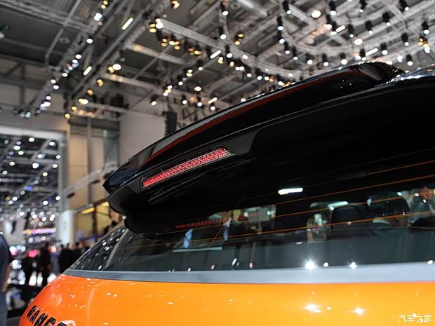 路虎路虎攬勝極光2015款 Autobiography Dynamic