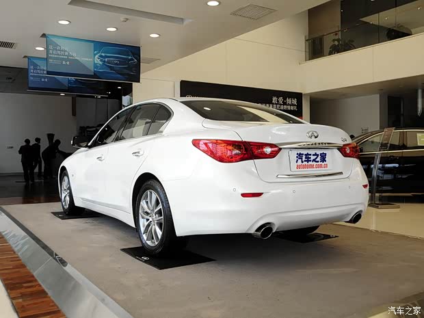 英菲尼迪(进口) 英菲尼迪Q50 2014款 3.7L 舒适版