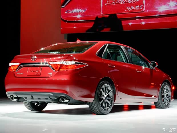 丰田丰田(进口)凯美瑞(海外)2015款 基本型 丰田丰田(进口)凯美瑞(海外)2015款 基本型