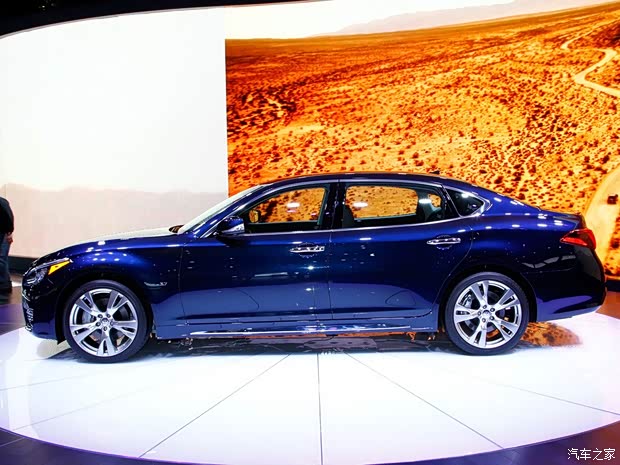 英菲尼迪英菲尼迪英菲尼迪Q70L2015款 基本型