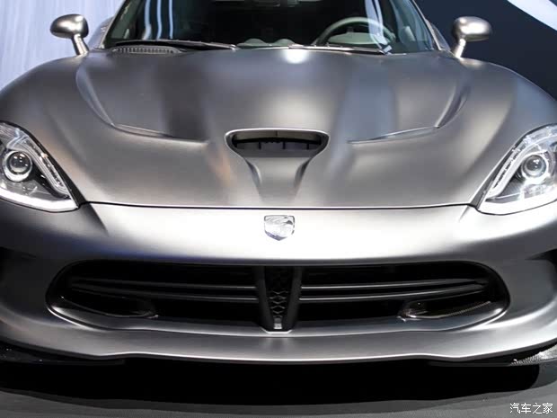 道奇SRT蝰蛇2014款 8.4L SRT GTS Anodized Carbon 道奇SRT蝰蛇2014款 8.4L SRT GTS Anodized Carbon