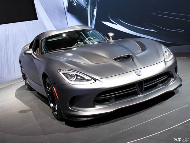 道奇SRT蝰蛇2014款 8.4L SRT GTS Anodized Carbon 道奇SRT蝰蛇2014款 8.4L SRT GTS Anodized Carbon