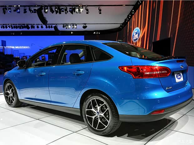 福特福特(进口)福克斯(进口)2014款 三厢版 福特福特(进口)福克斯(进口)2014款 三厢版