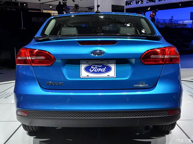 福特福特(进口)福克斯(进口)2014款 三厢版 福特福特(进口)福克斯(进口)2014款 三厢版