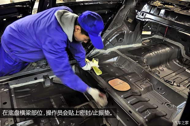 长安长安汽车长安CS752014款 1.8T 自动精英型 长安长安汽车长安CS752014款 1.8T 自动精英型