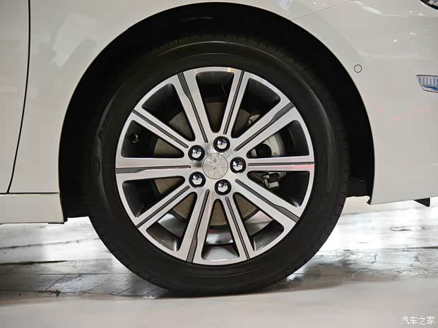 标致东风标致标致4082014款 基本型 标致东风标致标致4082014款 基本型