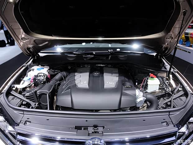 大众大众(进口)途锐2015款 V6 TDI