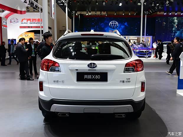 奔騰一汽奔騰奔騰X802014款 1.8T 基本型 奔騰一汽奔騰奔騰X802014款 1.8T 基本型