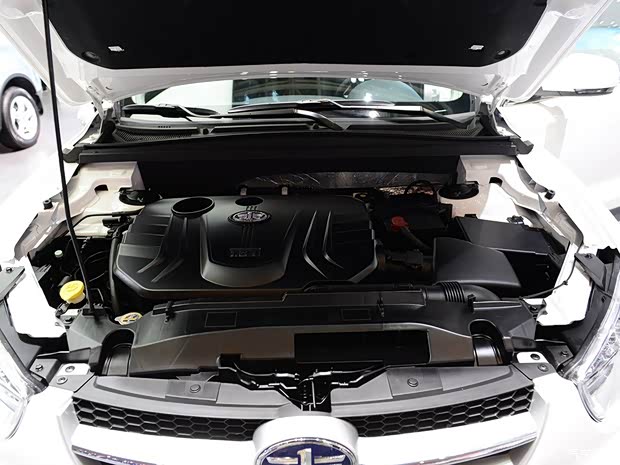 奔騰一汽奔騰奔騰X802014款 1.8T 基本型 奔騰一汽奔騰奔騰X802014款 1.8T 基本型