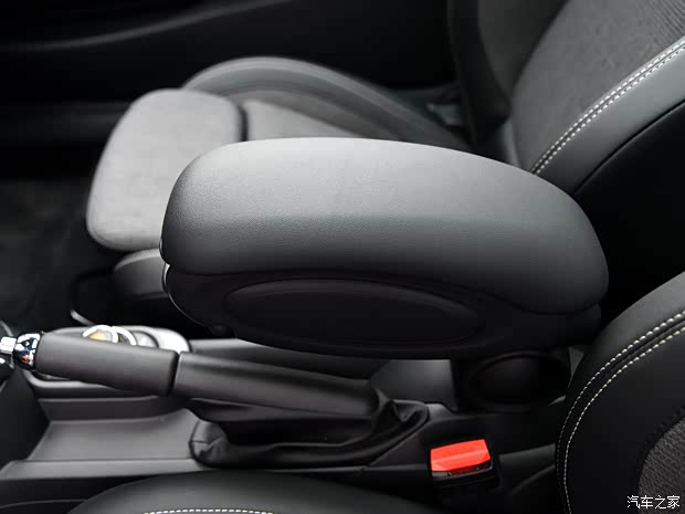 MINI MINI 2014款 2.0T COOPER S Excitement