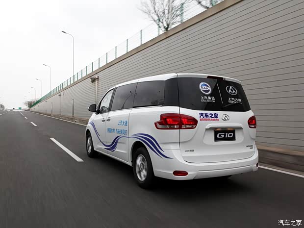 上汽大通上汽商用車上汽大通G102014款 2.0T 自動(dòng)豪華行政版