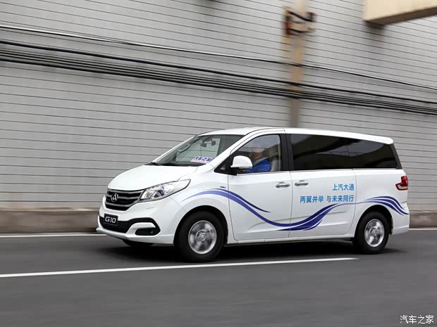 上汽大通上汽商用車上汽大通G102014款 2.0T 自動(dòng)豪華行政版