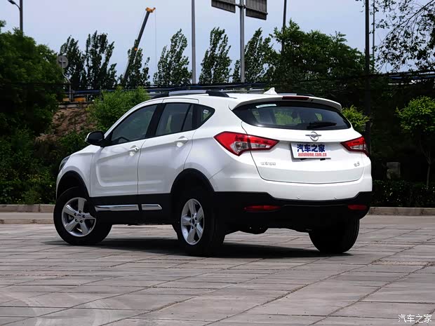 海马汽车 海马S5 2014款 1.6L 手动智炫型 海马汽车 海马S5 2014款 1.6L 手动智炫型