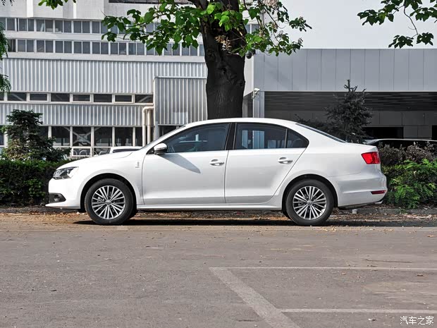 一汽-大众 速腾 2014款 1.8TSI 自动旗舰版