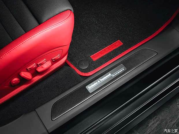 保時捷 Panamera 2014款 Jet Black Metallic