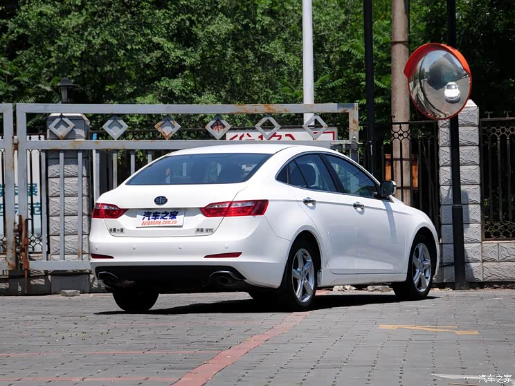 一汽奔腾 奔腾B70 2014款 2.0L 手动舒适型