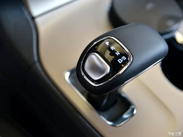 Jeep(进口) 大切诺基(进口) 2014款 3.0TD 柴油 舒享导航版