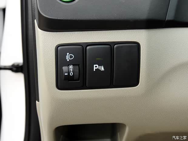 东风本田 思域 2014款 1.8L 自动经典版