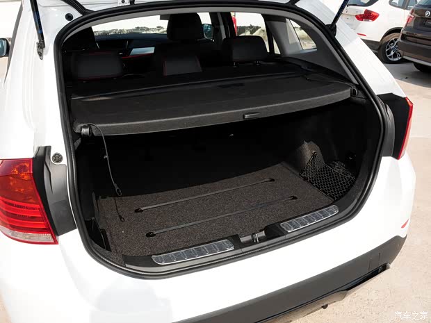 華晨寶馬 寶馬X1 2014款 sDrive20i 運動設(shè)計套裝