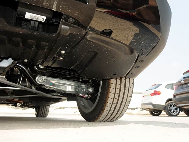 華晨寶馬 寶馬X1 2014款 sDrive20i 運動設(shè)計套裝