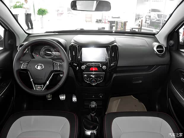 長(zhǎng)城汽車(chē) 長(zhǎng)城M4 2014款 1.5L 兩驅(qū)豪華型