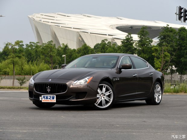 它的名字"quattroporte",从此变成为高性能豪华轿车的同义词