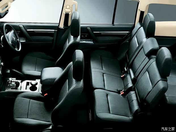 三菱(进口) 帕杰罗(进口) 2015款 基本型 三菱(进口) 帕杰罗(进口) 2015款 基本型